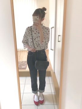 「ハイウエストストレートジーンズ」｜桃さん（レディース・163cm）の春コーディネート