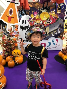 「JAM HOME MADE（ジャムホームメイド）のアイテム（Tシャツ/カットソー）」を使った、あぱこんさん（キッズ・90cm）の秋コーディネート