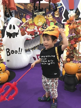 「JAM HOME MADE（ジャムホームメイド）のアイテム（Tシャツ/カットソー）」を使った、あぱこんさん（キッズ・90cm）の秋コーディネート