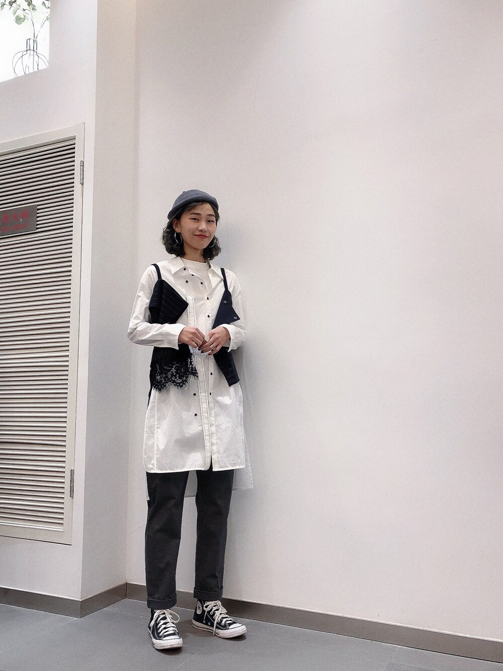 「MUのアイテム（トップス、ホワイト系）」を使った、haxhaxさん（レディース・168cm）の冬コーディネートの1枚目の写真