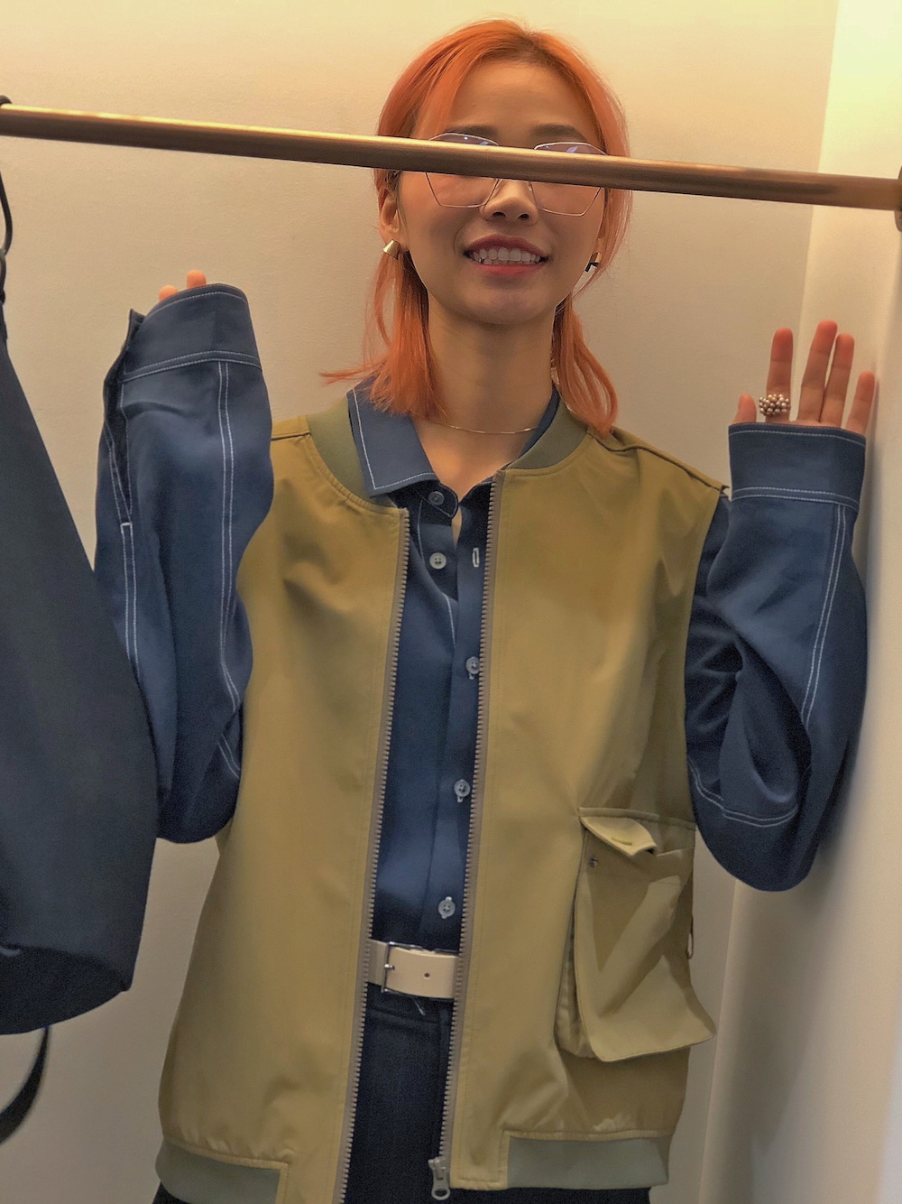 「MUのアイテム（ベスト、グリーン系）」を使った、haxhaxさん（レディース・168cm）の春コーディネートの1枚目の写真