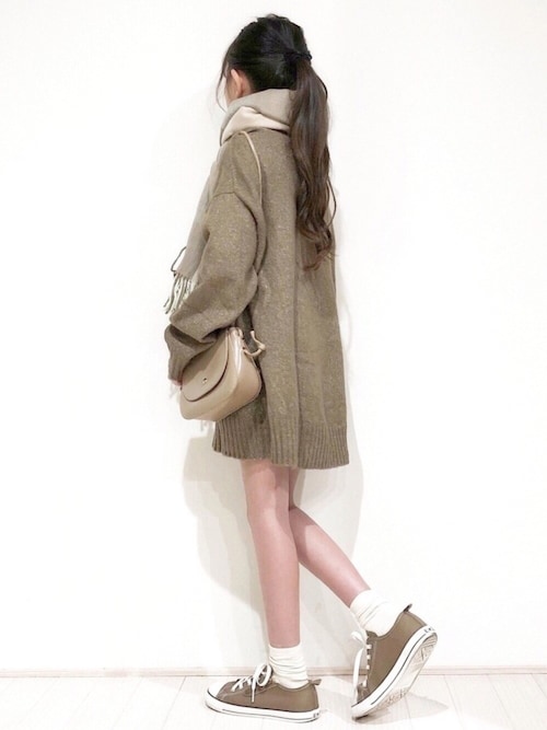 ストール ショールを使った ニットワンピース の人気ファッションコーディネート 年齢 9歳以下 Sciaky