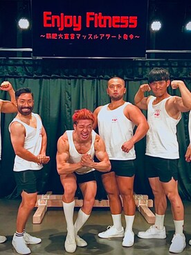 NISHIDAX（コメディアン）さんのコーディネート