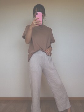 「GU（ジーユー）のアイテム（パンツ、ホワイト系）」を使った、ももちさん（レディース・156cm）の秋コーディネート