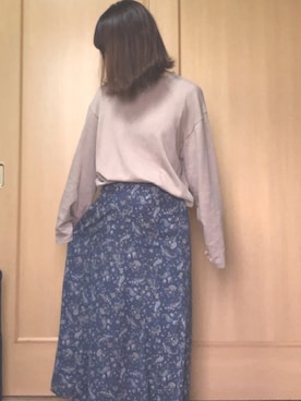 「GU（ジーユー）のアイテム（スカート、ブルー系）」を使った、ももちさん（レディース・156cm）の秋コーディネート