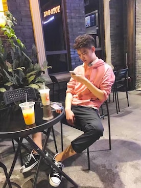 「PAZZO（パッゾ）のアイテム」を使った、mmmmm王半仙さん（メンズ・183cm）の秋コーディネート