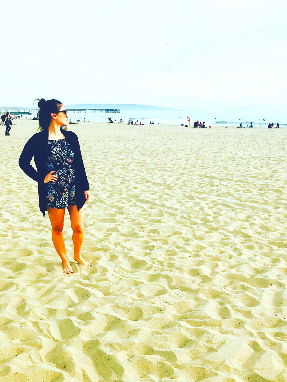 「springstyle、venicebeach、chamorrogirl、islandgirlinLA」｜「FOREVER 21のアイテム（カーディガン/ボレロ、ブラック系）」を使った、shellblovedさん（レディース・157cm）の春コーディネートの1枚目の写真