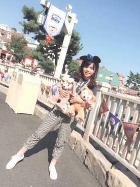 「disney」｜「アイテム（アナログ腕時計）」を使った、楊惇茵さん（レディース・163cm）の秋コーディネート