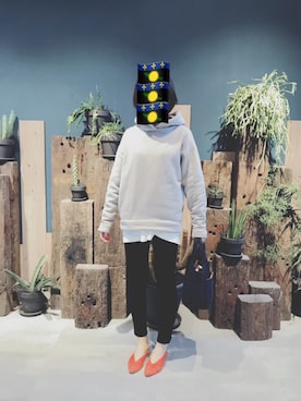 「TODAYFUL（トゥデイフル）のコクーンワームパーカー（パーカー、ベージュ系）」を使った、morobiさん（レディース）の冬コーディネート