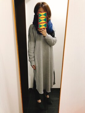「GU（ジーユー）のアイテム（ワンピース/ドレス、グレー系）」を使った、morobiさん（レディース）の冬コーディネート