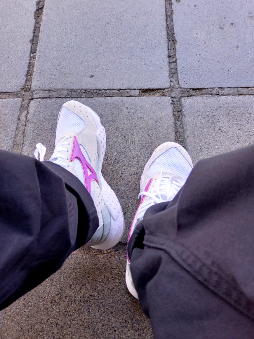 「MIZUNO、lamjc、club75、Johnbull Private labo、mondocontrol、sneakers、ミズノ、スニーカー」｜「MIZUNOのアイテム（スニーカー、ピンク系）」を使った、YUSUKEさん（メンズ・178cm）の春コーディネートの1枚目の写真