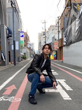 「コラボレーション」｜「アイテム（その他アウター）」を使った、Linさん（メンズ・177cm）の春コーディネート