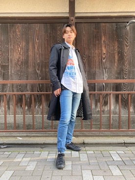 「でにむ」｜「アイテム（トレンチコート）」を使った、Linさん（メンズ・177cm）の春コーディネート