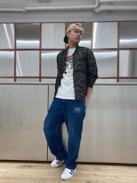 「でにむ」｜「アイテム（ミリタリージャケット）」を使った、Linさん（メンズ・177cm）の秋コーディネート