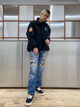 「でにむ」｜「アイテム（ナイロンジャケット）」を使った、Linさん（メンズ・177cm）の秋コーディネート