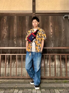 「アイテム（ボディバッグ/ウエストポーチ、レッド系）」を使った、Linさん（メンズ・177cm）の春コーディネート