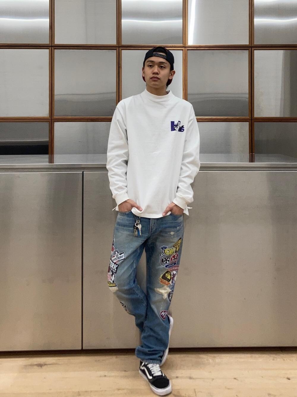 HYSTERIC GLAMOUR（ヒステリックグラマー）の「HIT GIRL モックネックT