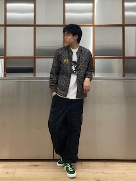 「ロンt」｜「アイテム（ジャケット/アウター）」を使った、Linさん（メンズ・177cm）の秋コーディネート