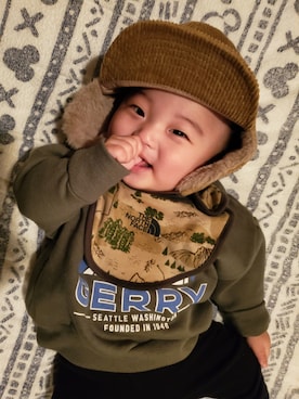 「アイテム（スタイ/よだれかけ、グリーン系）」を使った、haru☺︎さん（キッズ・90cm）の秋コーディネート