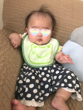 「アイテム（スタイ/よだれかけ、グリーン系）」を使った、おまちゃんさん（キッズ・70cm）の夏コーディネート