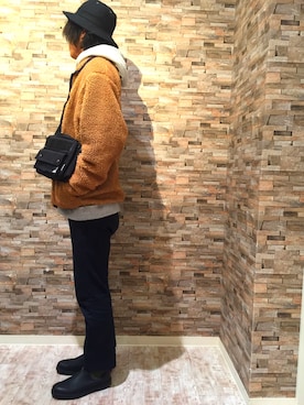 「KANGOL（カンゴール）のアイテム（バッグ）」を使った、RiNc盛岡さん（メンズ・185cm）の春コーディネート