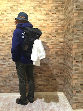 「STARTER BLACK LABEL(スターターブラックレーベル)のアイテム(バッグ)」を使った、RiNc盛岡さん(メンズ・170cm)の春コーディネート