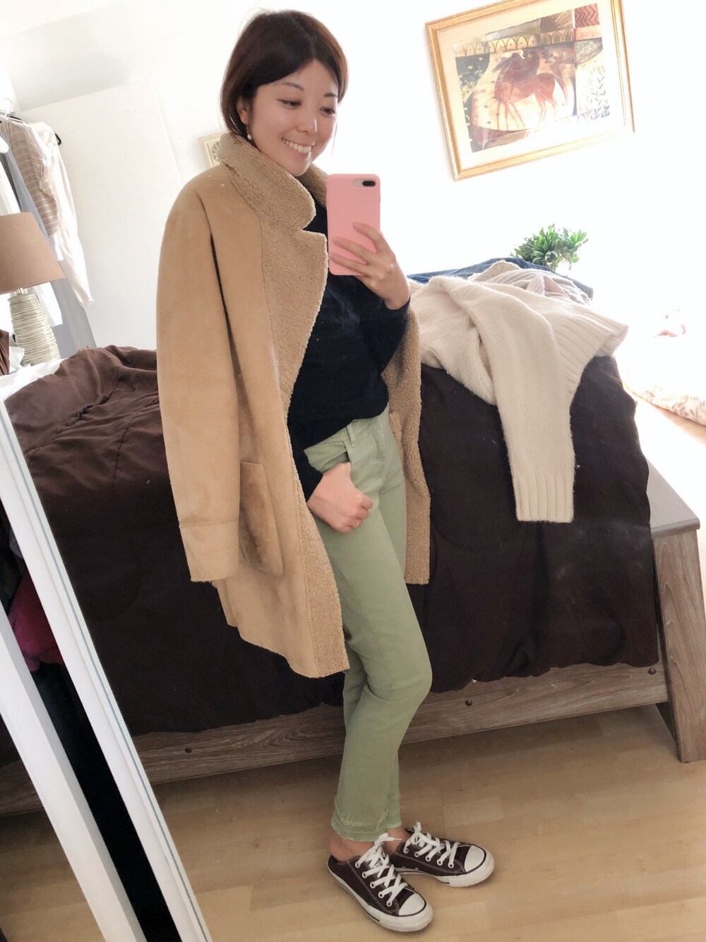 「休日スタイル、パンツスタイル、プチプラコーデ、冬コーデ、converse、ZARA、ZARA KIDS」｜「ZARA KIDSのアイテム（ジャケット/アウター、ベージュ系）」を使った、Gummy Gabさん（レディース・155cm）の秋コーディネートの1枚目の写真