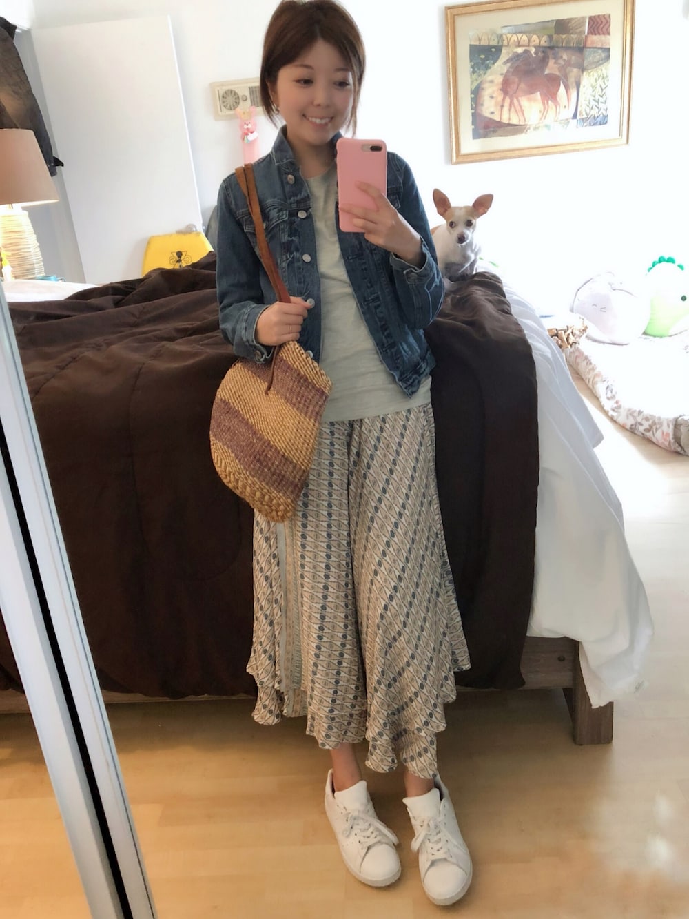 「オトナカジュアル、きれいめカジュアル、spring、スカート、スニーカー、デニムジャケット、denim、vintage、VINTAGE、pink」｜「VINTAGEのアイテム（スカート、ピンク系）」を使った、Gummy Gabさん（レディース・155cm）の春コーディネートの1枚目の写真