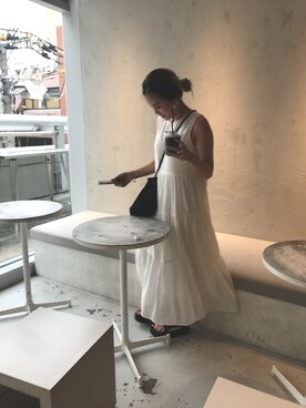 「UNIQLO（ユニクロ）のアイテム（One piece dress、ホワイト系）」を使った、hinataさん（レディース・155cm）の秋コーディネート