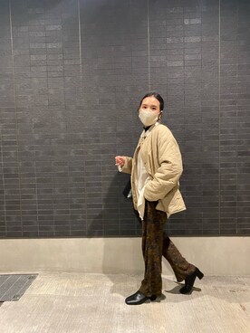 「UNIQLO（ユニクロ）のアイテム（Outerwear、ベージュ系）」を使った、hinataさん（レディース・155cm）の冬コーディネート