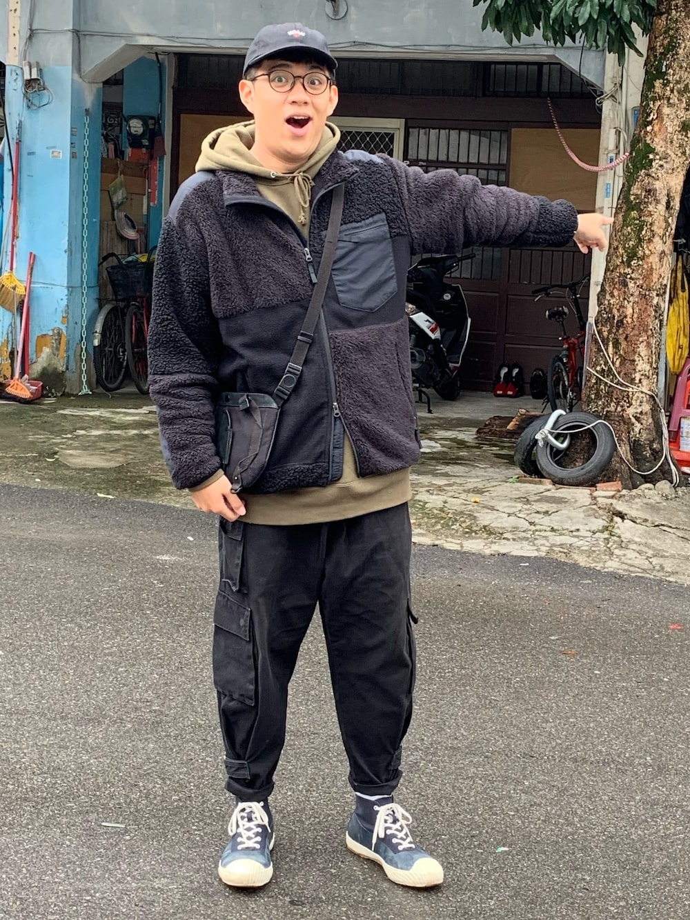 「UNIQLOのフリースコンビネーションジャケット（その他アウター、ブラック系）」を使った、jasonkaiiiiさん（メンズ・180cm）の冬コーディネートの1枚目の写真