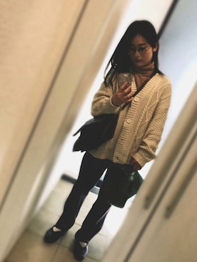 「メガネ」｜「アイテム（スウェットパンツ）」を使った、nachiさん（レディース・148cm）の春コーディネート