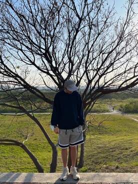 「LESS（レス）のアイテム（キャップ）」を使った、劉さん（メンズ・170cm）の冬コーディネート