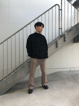 「黒シャツ」｜ユーダイさん（メンズ・170cm）の秋コーディネート
