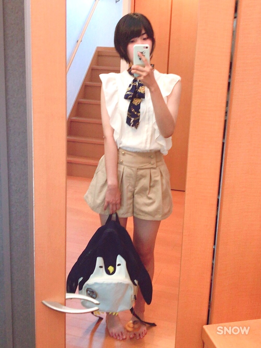 「中学生、ペンギンリュック」｜「Honeysのアイテム（その他パンツ、ベージュ系）」を使った、ななにうむさん（レディース・163cm）の夏コーディネートの1枚目の写真