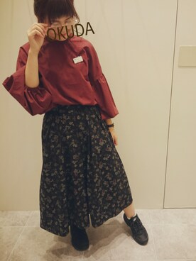Oku-chanさんの「・フラワープリントタックフレアースカート」を使ったコーディネート