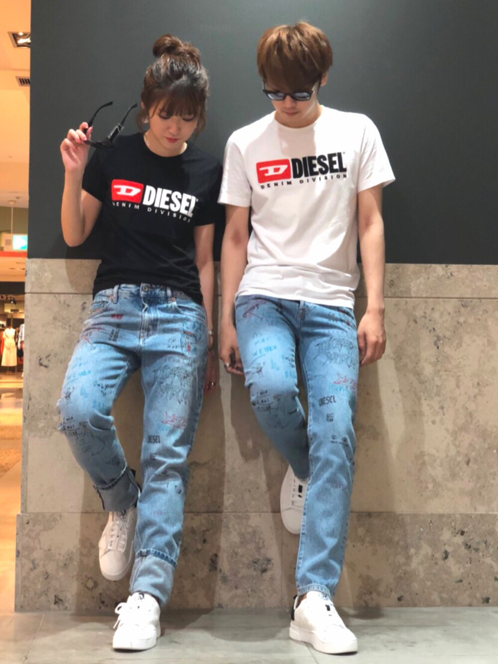 DIESELのTシャツ/カットソーを使った「ペアルック」の人気ファッション 