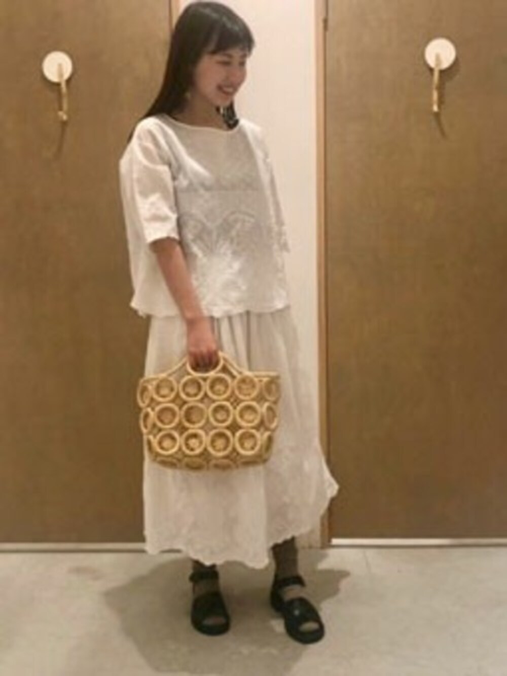 未使用☆ビュルデサボン チューリップカットワーク刺繍 ブラウス 未使用☆ビュルデサボン チューリップカットワーク刺繍 ブラウス