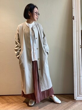 yuni（ユニ）のノーカラーコートを使った人気ファッション 