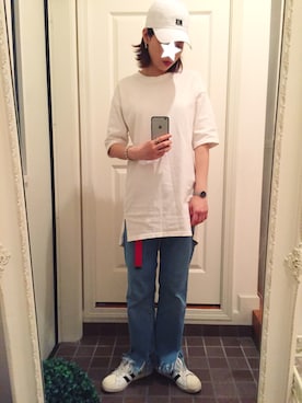 「白キャップ」｜「アイテム（アクセサリー）」を使った、まるぴさん（レディース・165cm）の春コーディネート