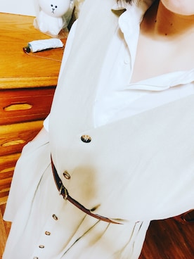 「Daniel Wellington（ダニエルウェリントン）の販売終了 クラシックペティット ボンダイ 32mm（アナログ腕時計）」を使った、Yi Fen Changさん（レディース・152cm）の秋コーディネート