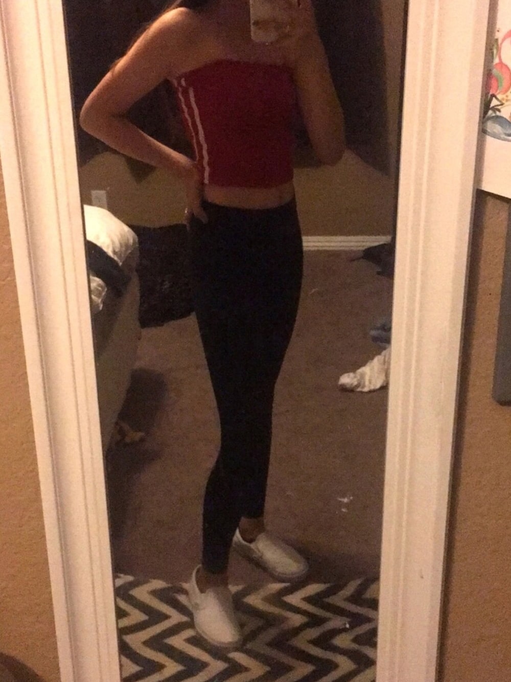 「red、girl、tube top、woman、VANS、leggings、Cute」｜「Lululemon Athleticaのアイテム（レギンス/スパッツ、ブラック系）」を使った、makayleeさん（レディース・147cm）の夏コーディネートの1枚目の写真