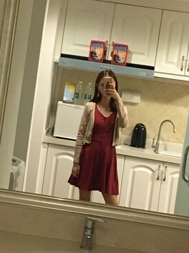 「私物のアイテム（ワンピース、レッド系）」を使った、长颈鹿KIKIさん（レディース）の冬コーディネート