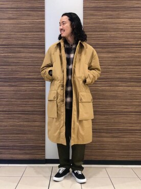 「coen（コーエン）のアイテム（ステンカラーコート）」を使った、coen  やまやまさん（メンズ・168cm）の冬コーディネート