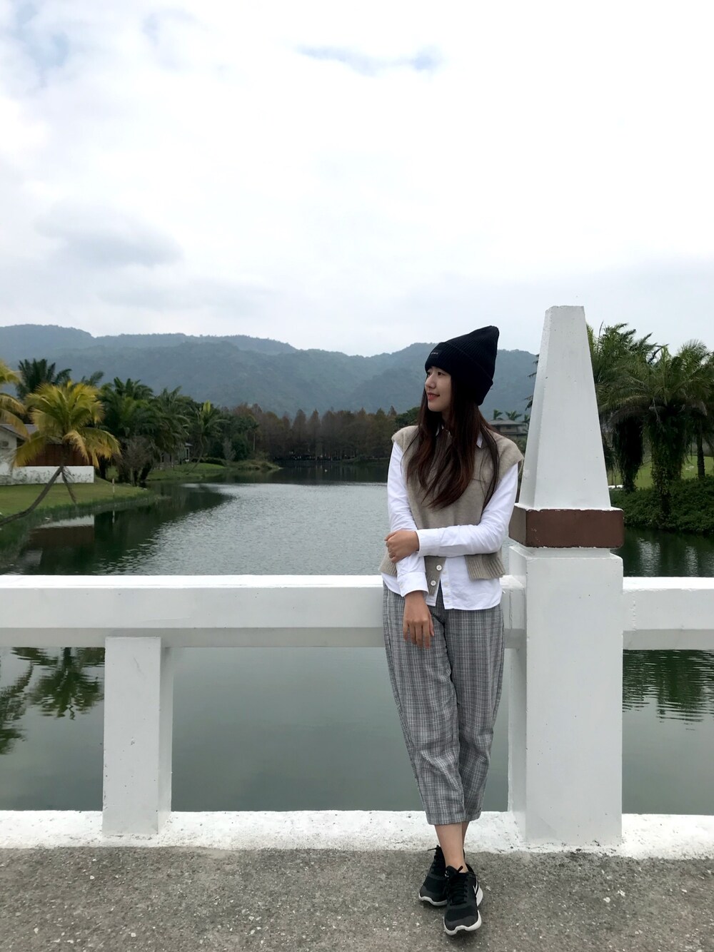 「Taiwan、hualien」｜「H&Mのアイテム（ハット、ブラック系）」を使った、Chantalさん（レディース・161cm）の冬コーディネートの1枚目の写真
