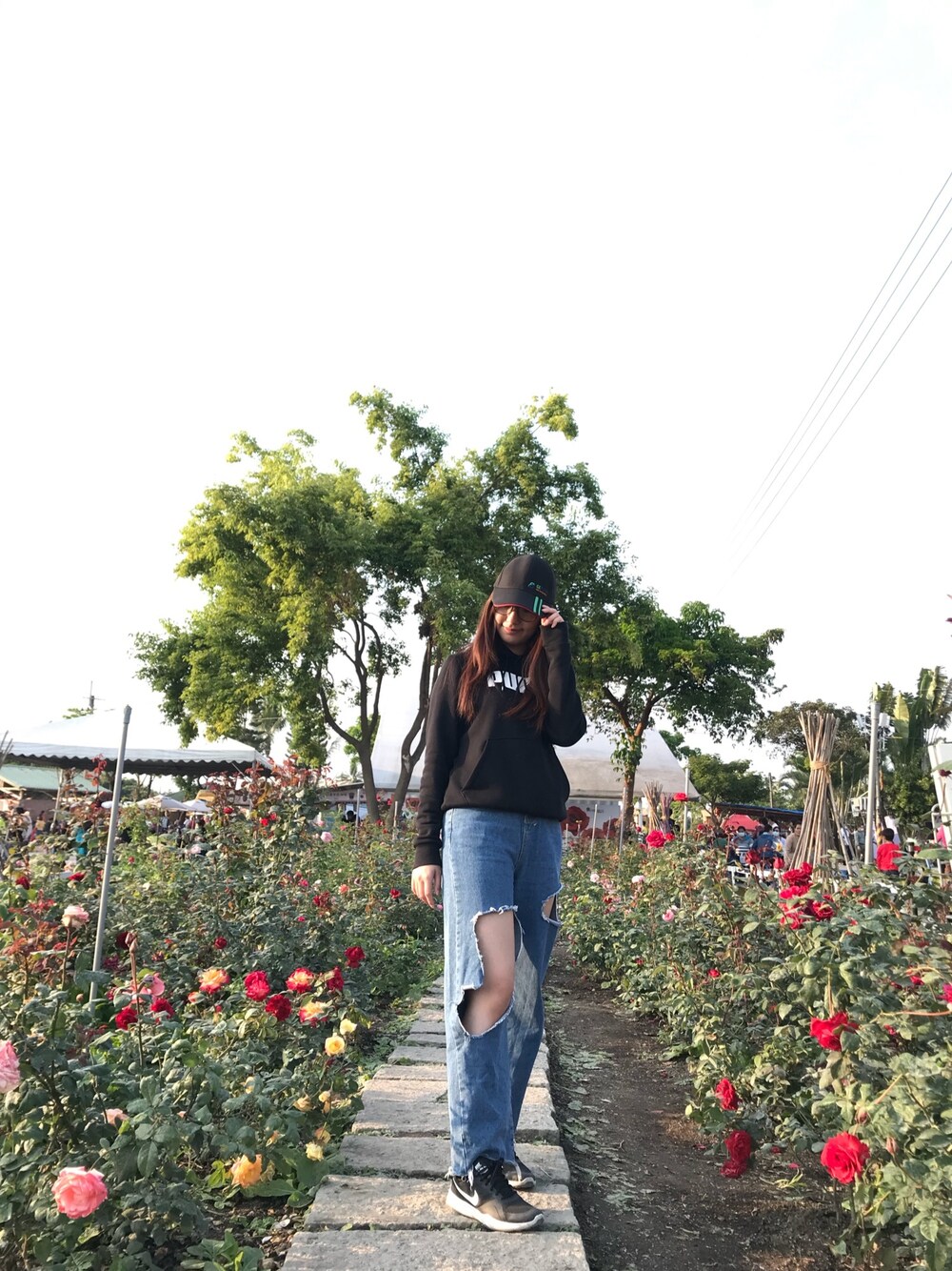 「Taiwan」｜「QUEEN SHOPのアイテム（デニムパンツ、ブルー系）」を使った、Chantalさん（レディース・161cm）の冬コーディネートの1枚目の写真