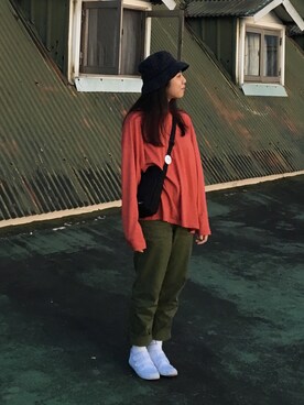 「NIKE(ナイキ)のアイテム(ショルダーバッグ)」を使った、Chiang Pei Chiさん(レディース・155cm)の秋コーディネート