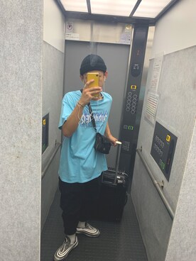 「THRASHER（スラッシャー）のアイテム（Tシャツ/カットソー、ブルー系）」を使った、kairiさん（メンズ・175cm）の秋コーディネート