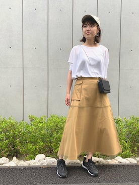 「Factor=（ファクターイコール）のアイテム（スカート）」を使った、Nakamuraさん（レディース・156cm）の春コーディネート