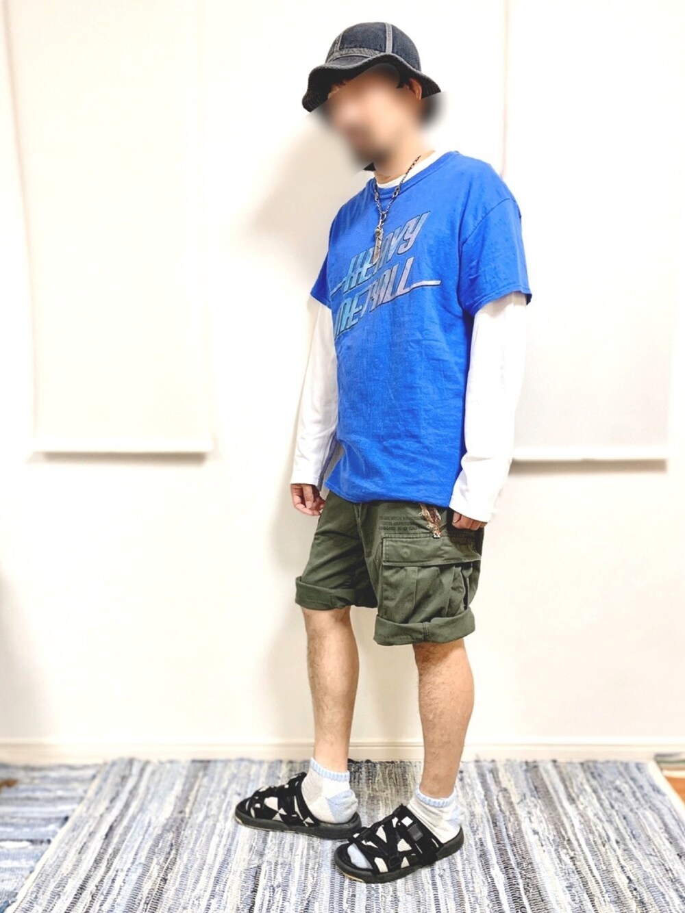 「おしゃれさんと繋がりたい、春、休日コーデ、ロンT、オトナカジュアル、はるコーデ、夏コーデ、古着MIX、40代ファッション、40代男性」｜「tr.4 suspensionのアイテム（Tシャツ/カットソー、ブルー系）」を使った、kotakahashi 相互さん（メンズ・173cm）の春コーディネートの1枚目の写真